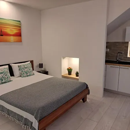 Luciana Apartment *