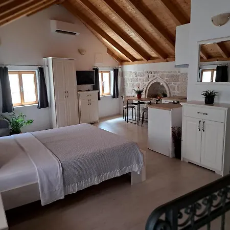 Luciana Apartment
